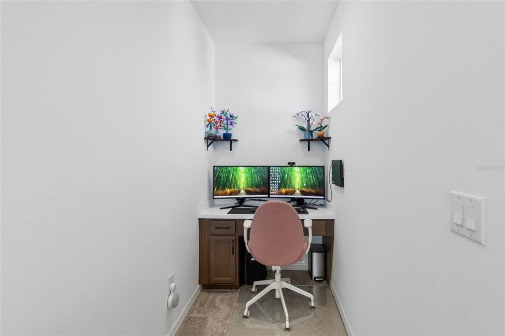 На продажу: $599,000 (4 спален, 3 ванн, 2710 Квадратных фут)