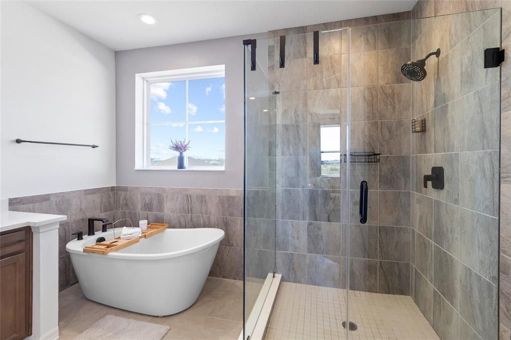 На продажу: $599,000 (4 спален, 3 ванн, 2710 Квадратных фут)