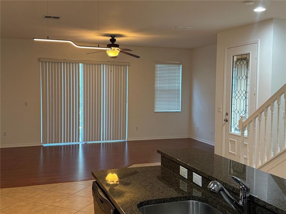 For Rent: $2,300 (3 beds, 2 baths, 1656 Square Feet)