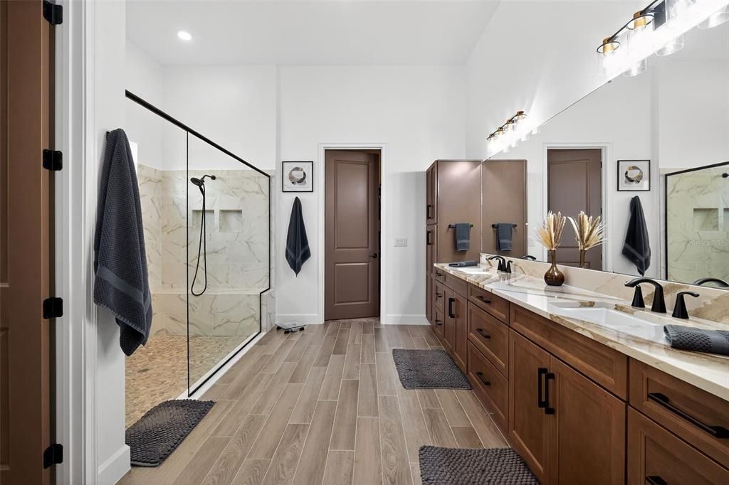 For Sale: $1,499,999 (4 beds, 3 baths, 2992 Square Feet)