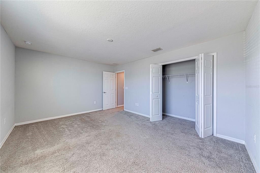 For Sale: $340,000 (3 beds, 2 baths, 1884 Square Feet)