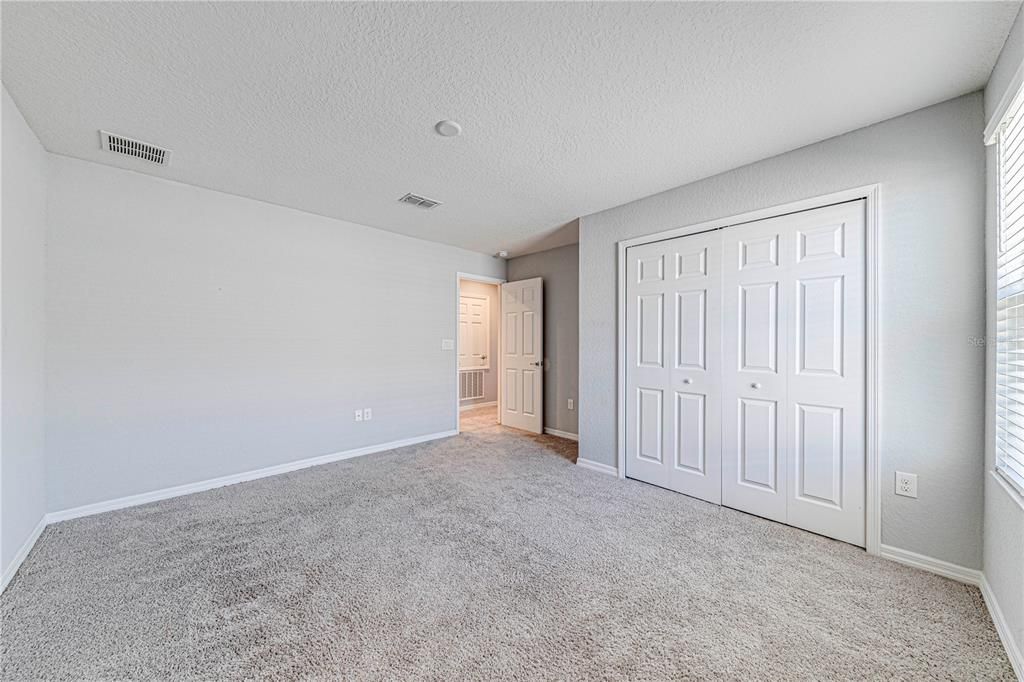 For Sale: $340,000 (3 beds, 2 baths, 1884 Square Feet)