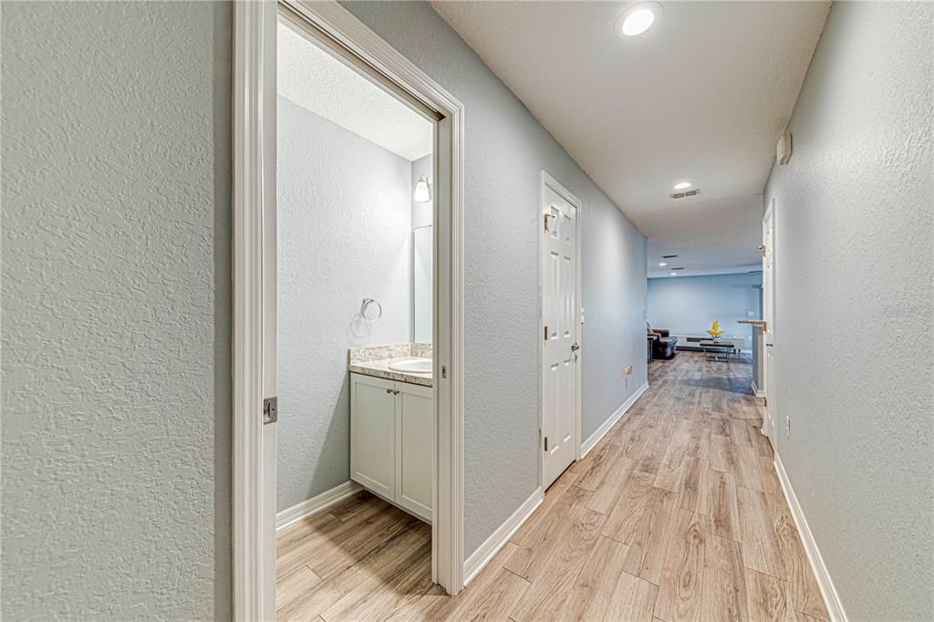 For Sale: $340,000 (3 beds, 2 baths, 1884 Square Feet)