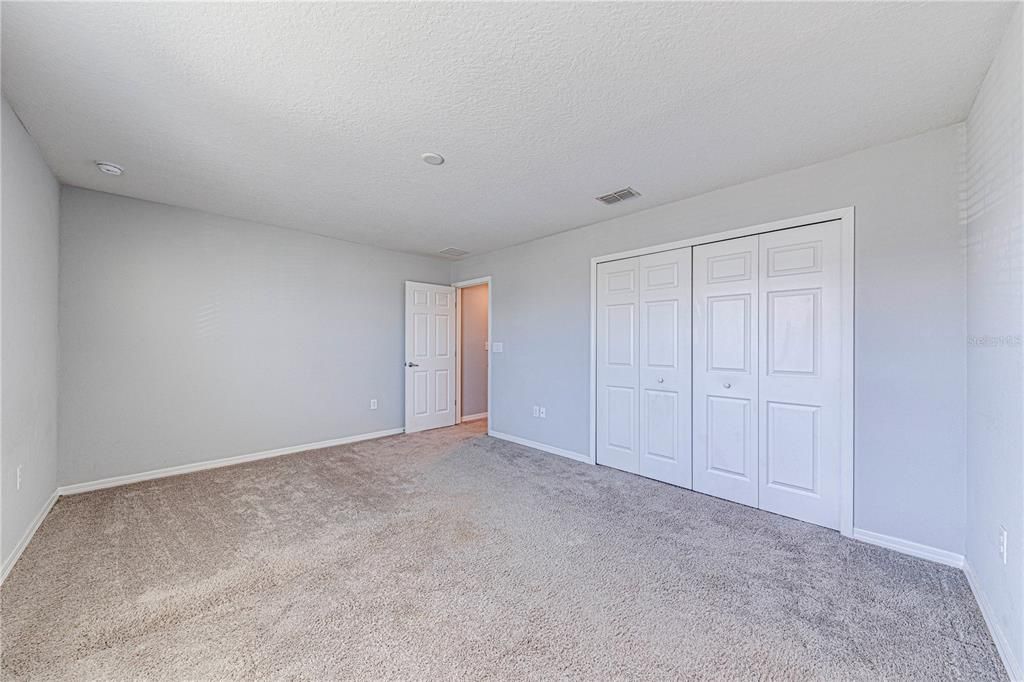 For Sale: $340,000 (3 beds, 2 baths, 1884 Square Feet)