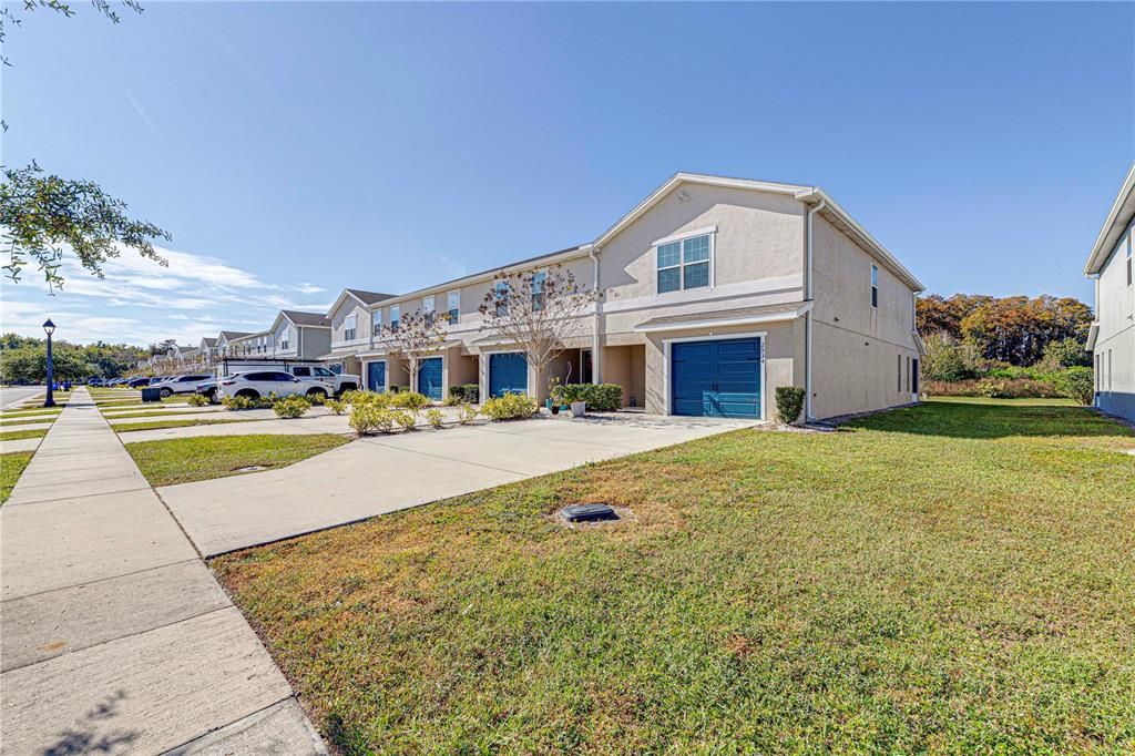 For Sale: $340,000 (3 beds, 2 baths, 1884 Square Feet)