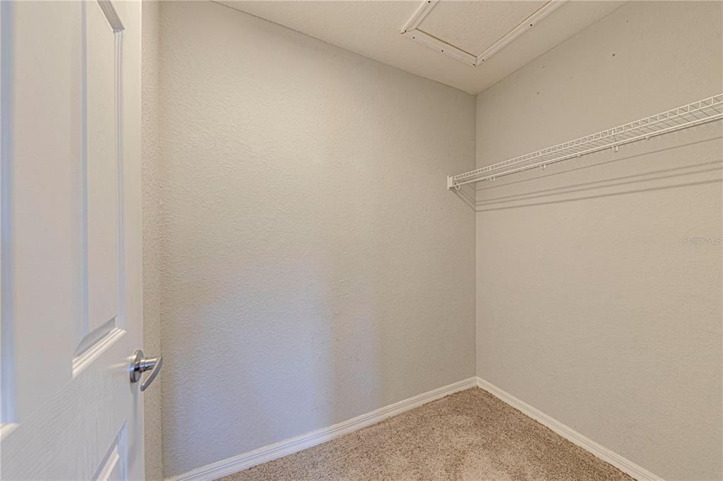 For Sale: $340,000 (3 beds, 2 baths, 1884 Square Feet)