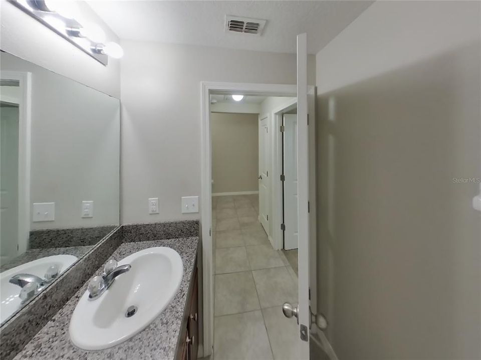 出租: $2,179 (3 贝兹, 2 浴室, 1561 平方英尺)