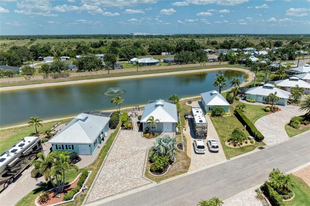 待售: $550,000 (1 贝兹, 1 浴室, 1000 平方英尺)