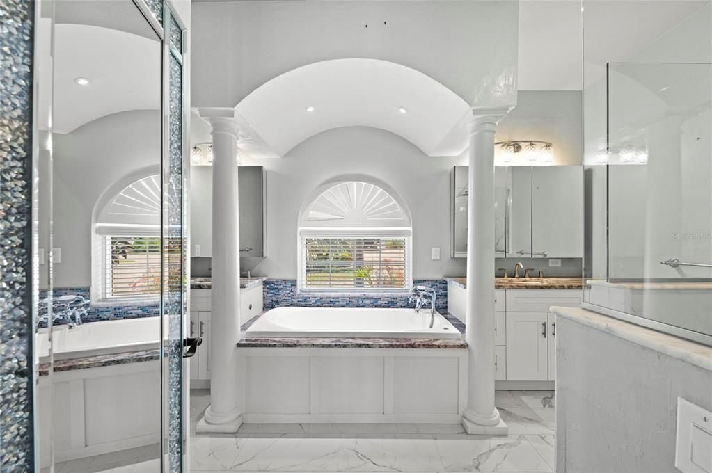 待售: $550,000 (1 贝兹, 1 浴室, 1000 平方英尺)