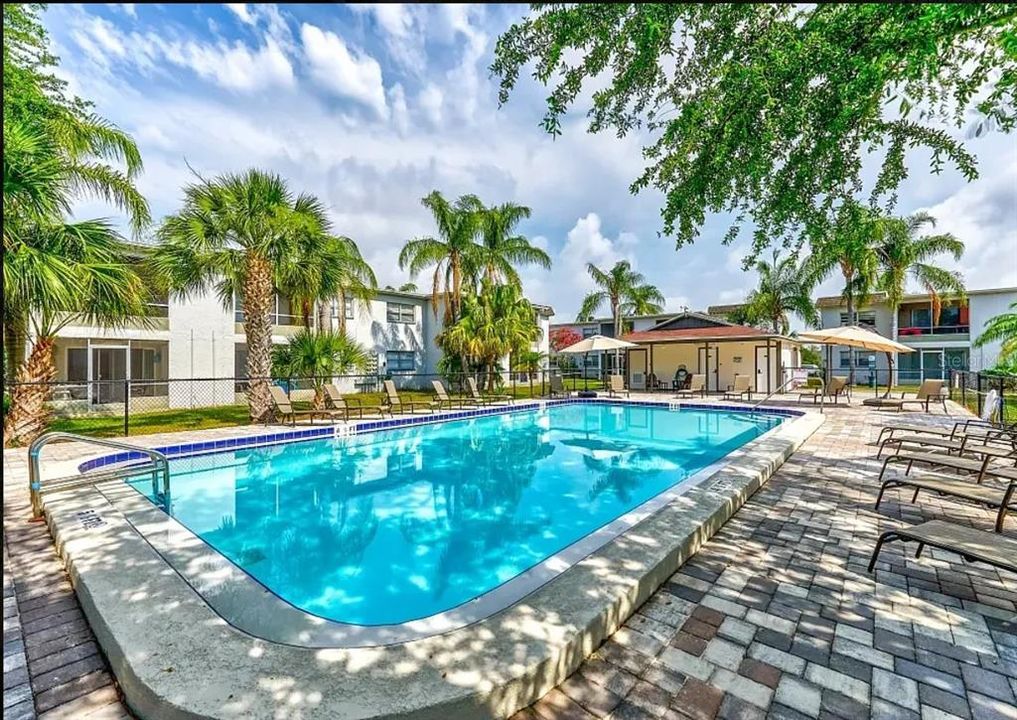 For Rent: $1,440 (2 beds, 1 baths, 950 Square Feet)