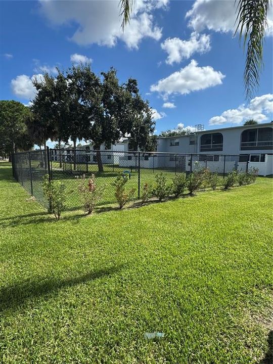 For Rent: $1,440 (2 beds, 1 baths, 950 Square Feet)