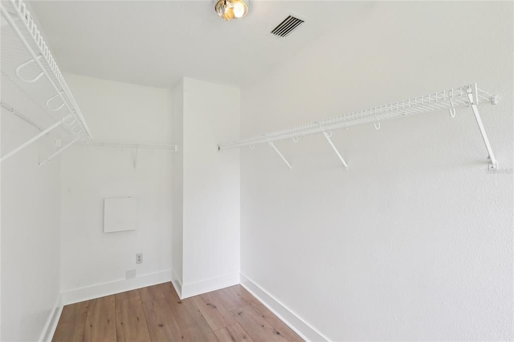 В аренду: $1,950 (3 спален, 2 ванн, 1920 Квадратных фут)