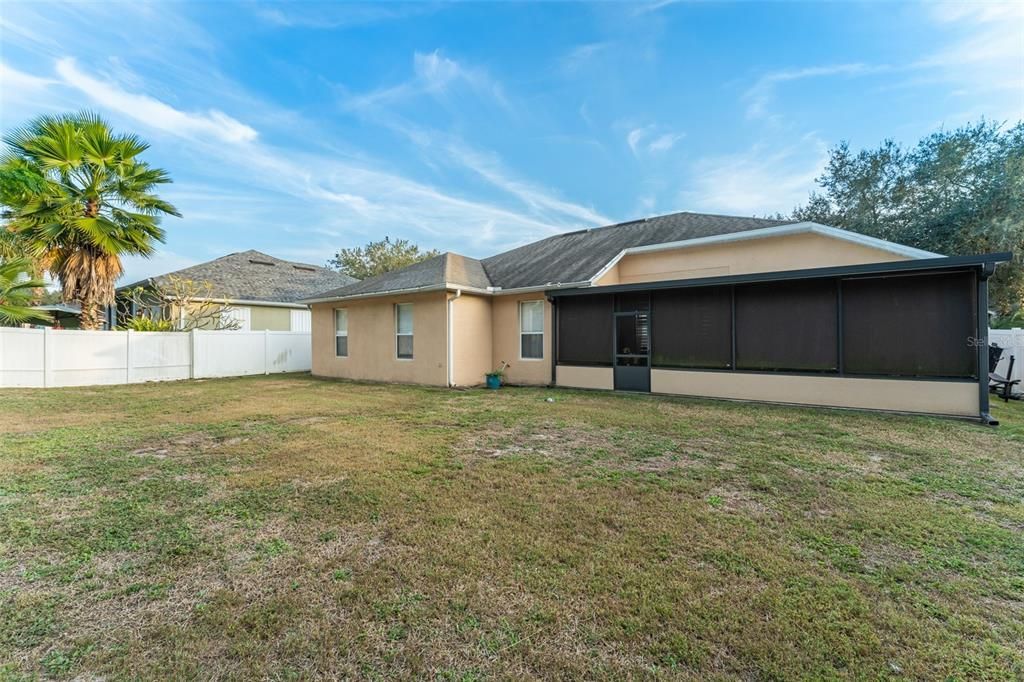 Active With Contract: $435,000 (4 beds, 2 baths, 2047 Square Feet)