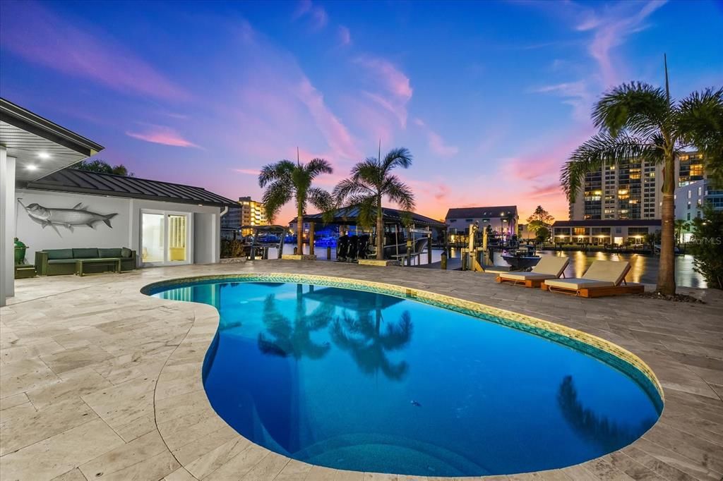 На продажу: $2,800,000 (4 спален, 3 ванн, 2749 Квадратных фут)