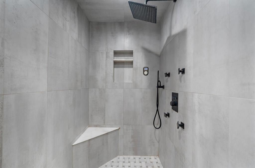 На продажу: $2,800,000 (4 спален, 3 ванн, 2749 Квадратных фут)