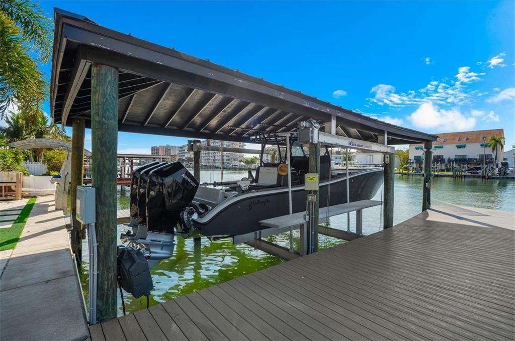 На продажу: $2,800,000 (4 спален, 3 ванн, 2749 Квадратных фут)