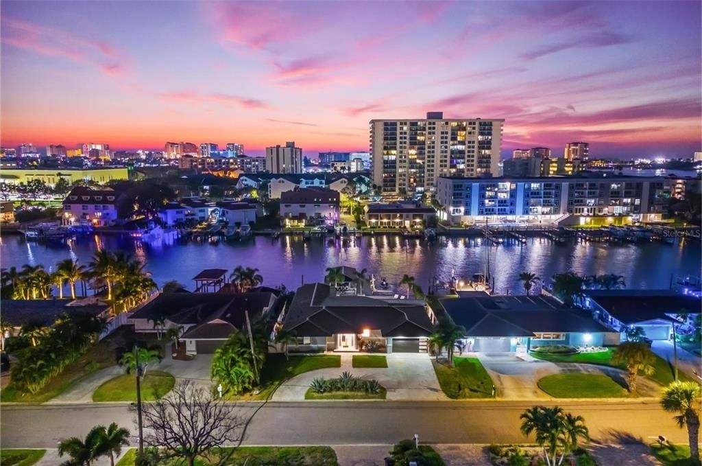 На продажу: $2,800,000 (4 спален, 3 ванн, 2749 Квадратных фут)