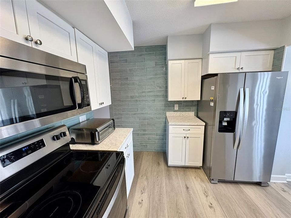 Active With Contract: $145,000 (2 beds, 2 baths, 1100 Square Feet)