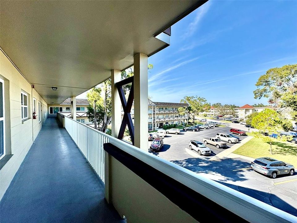 Active With Contract: $145,000 (2 beds, 2 baths, 1100 Square Feet)