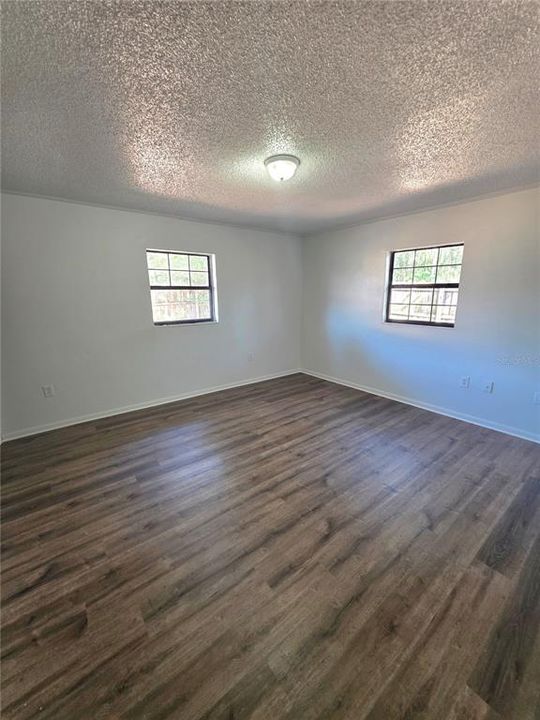 出租: $1,550 (2 贝兹, 2 浴室, 1703 平方英尺)