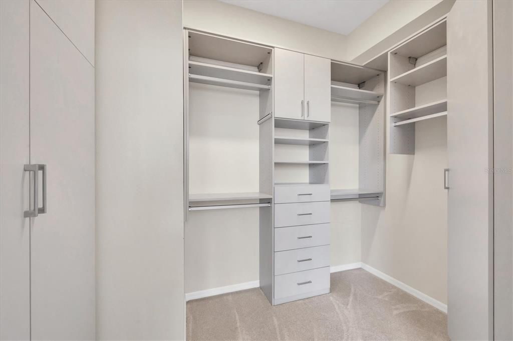 For Rent: $3,500 (2 beds, 2 baths, 2172 Square Feet)