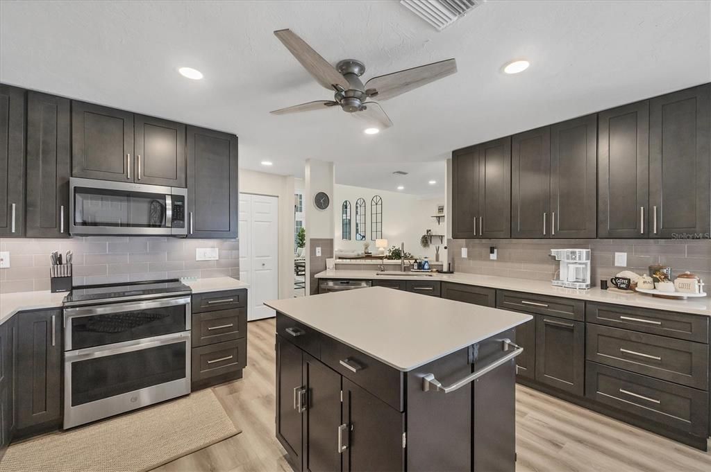 For Rent: $3,500 (2 beds, 2 baths, 2172 Square Feet)