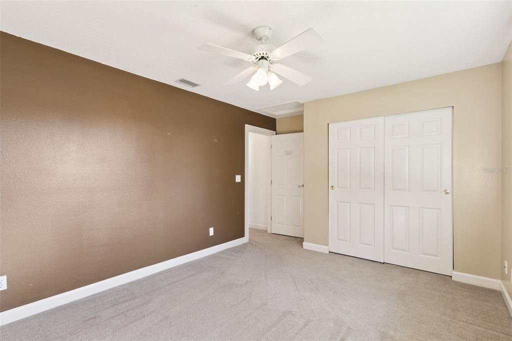 На продажу: $400,000 (4 спален, 2 ванн, 2018 Квадратных фут)