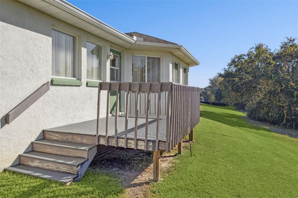 На продажу: $400,000 (4 спален, 2 ванн, 2018 Квадратных фут)