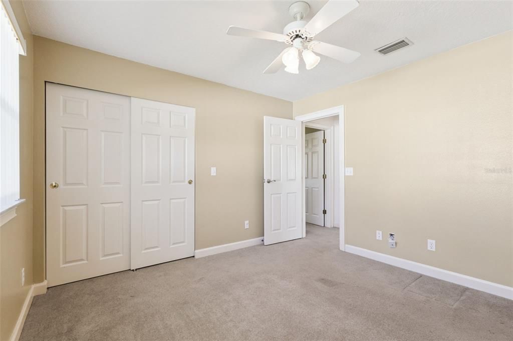 На продажу: $400,000 (4 спален, 2 ванн, 2018 Квадратных фут)