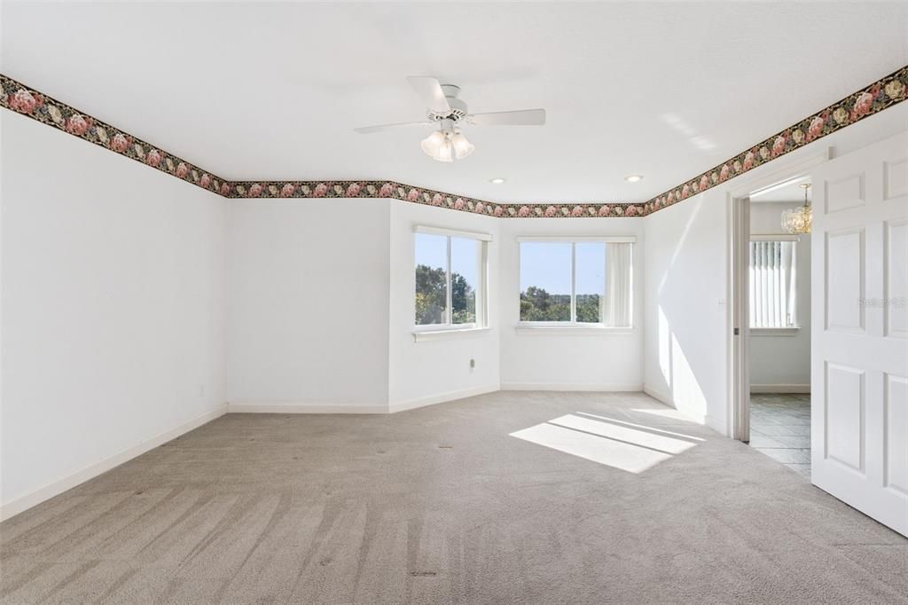 На продажу: $400,000 (4 спален, 2 ванн, 2018 Квадратных фут)