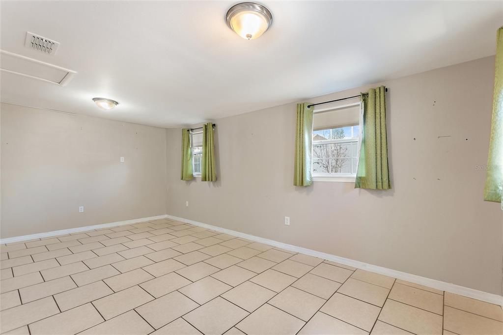 待售: $347,900 (4 贝兹, 2 浴室, 2503 平方英尺)