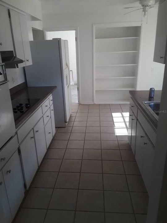 For Rent: $1,995 (3 beds, 2 baths, 1382 Square Feet)