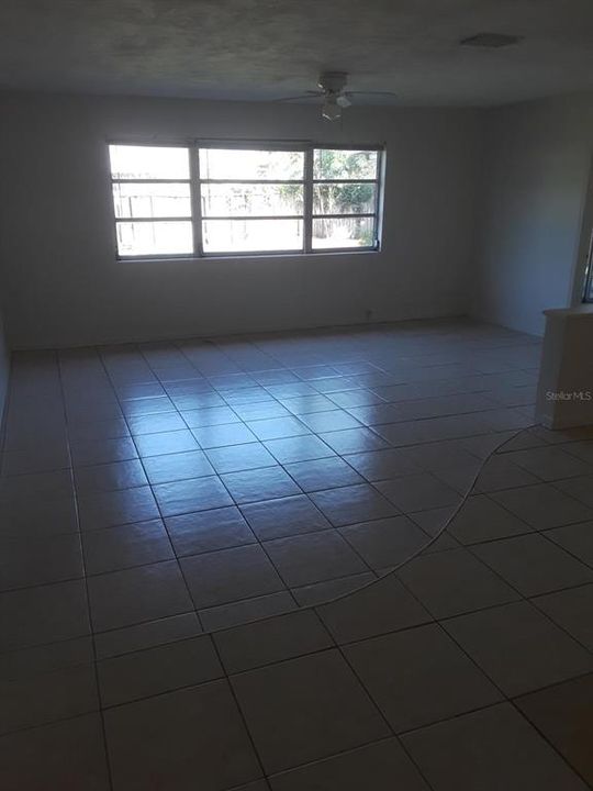 For Rent: $1,995 (3 beds, 2 baths, 1382 Square Feet)