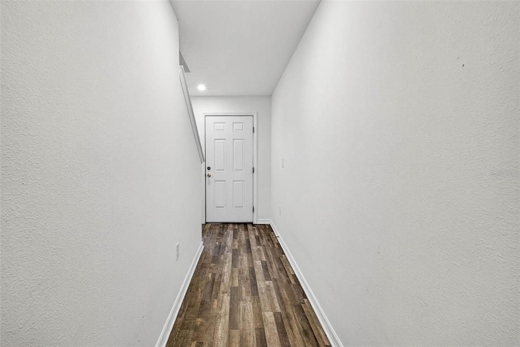 For Sale: $299,900 (4 beds, 2 baths, 2021 Square Feet)