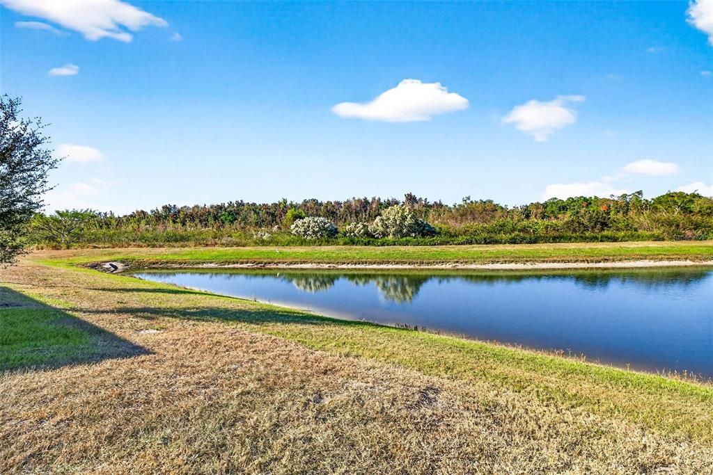 For Sale: $299,900 (4 beds, 2 baths, 2021 Square Feet)