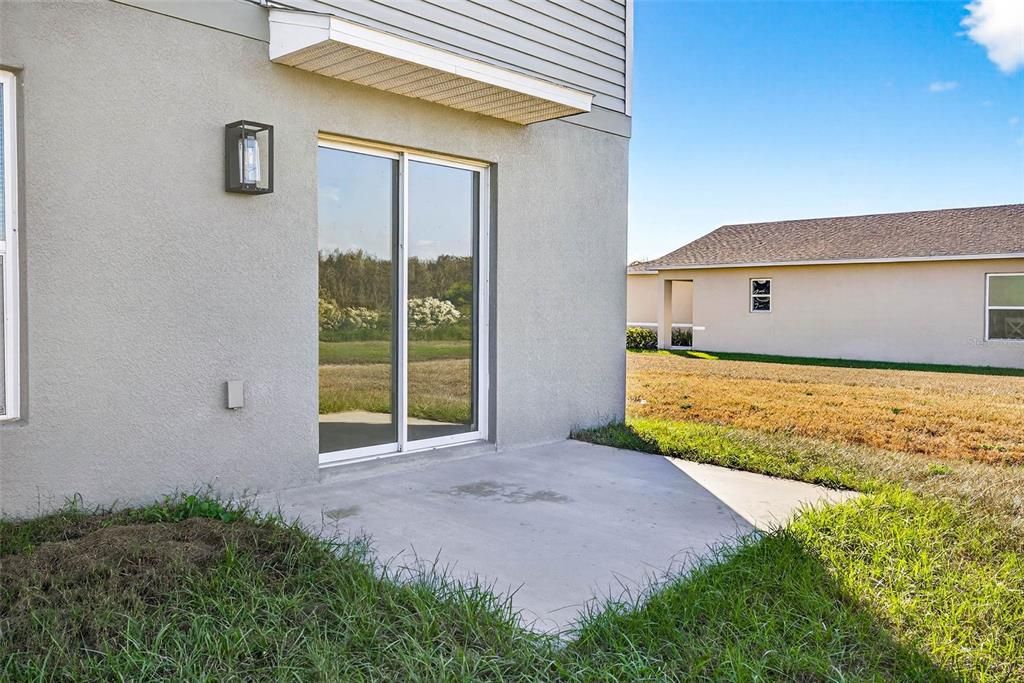 For Sale: $299,900 (4 beds, 2 baths, 2021 Square Feet)