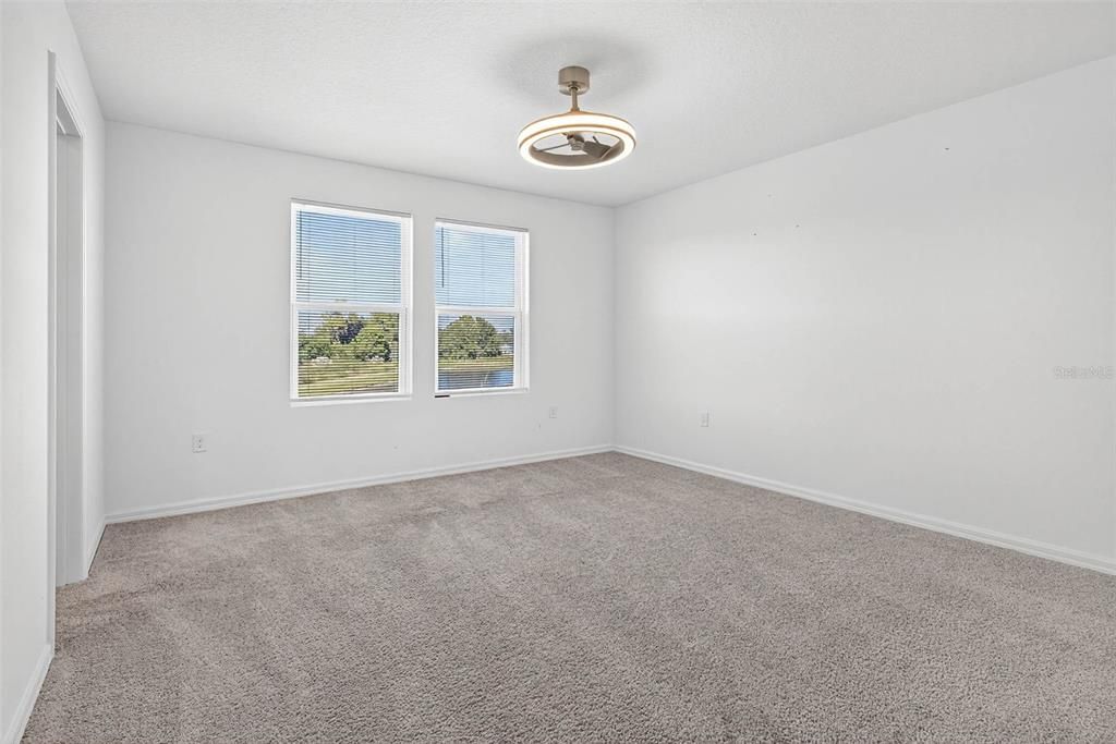 For Sale: $299,900 (4 beds, 2 baths, 2021 Square Feet)