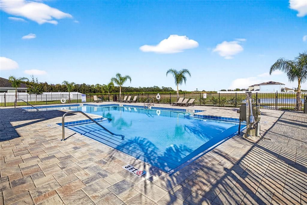 For Sale: $299,900 (4 beds, 2 baths, 2021 Square Feet)