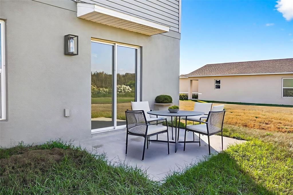 For Sale: $299,900 (4 beds, 2 baths, 2021 Square Feet)