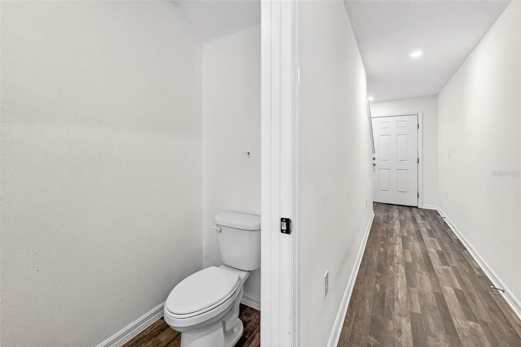 For Sale: $299,900 (4 beds, 2 baths, 2021 Square Feet)