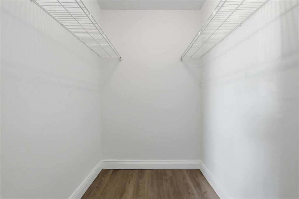 For Sale: $259,000 (2 beds, 2 baths, 1137 Square Feet)