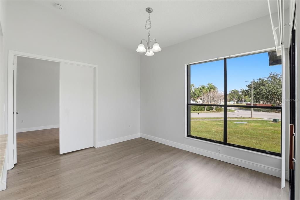 For Sale: $259,000 (2 beds, 2 baths, 1137 Square Feet)