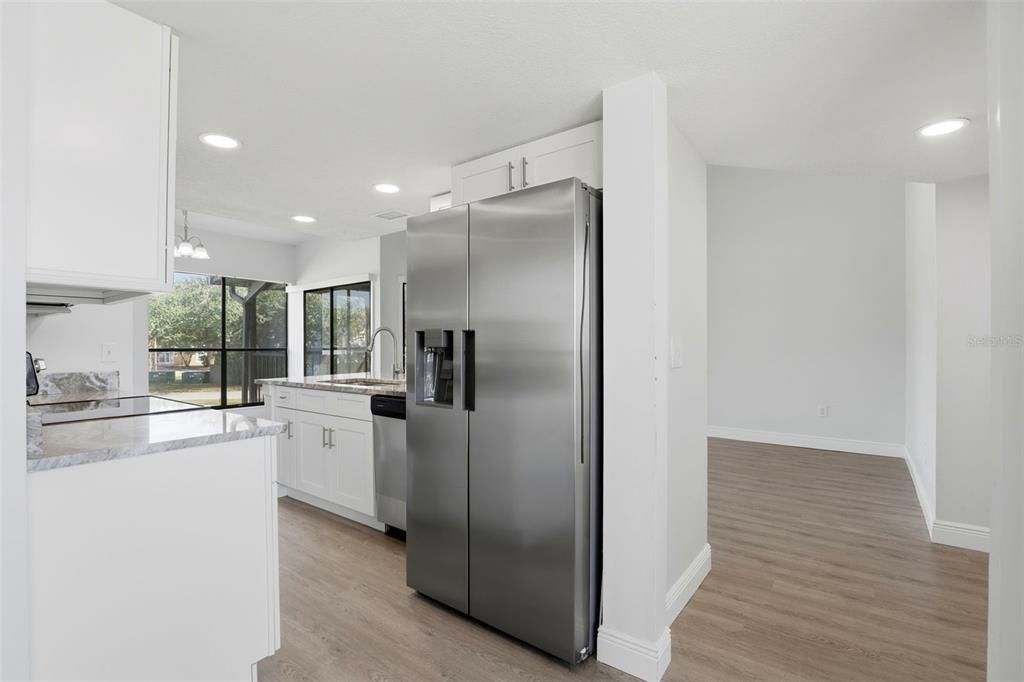 For Sale: $259,000 (2 beds, 2 baths, 1137 Square Feet)