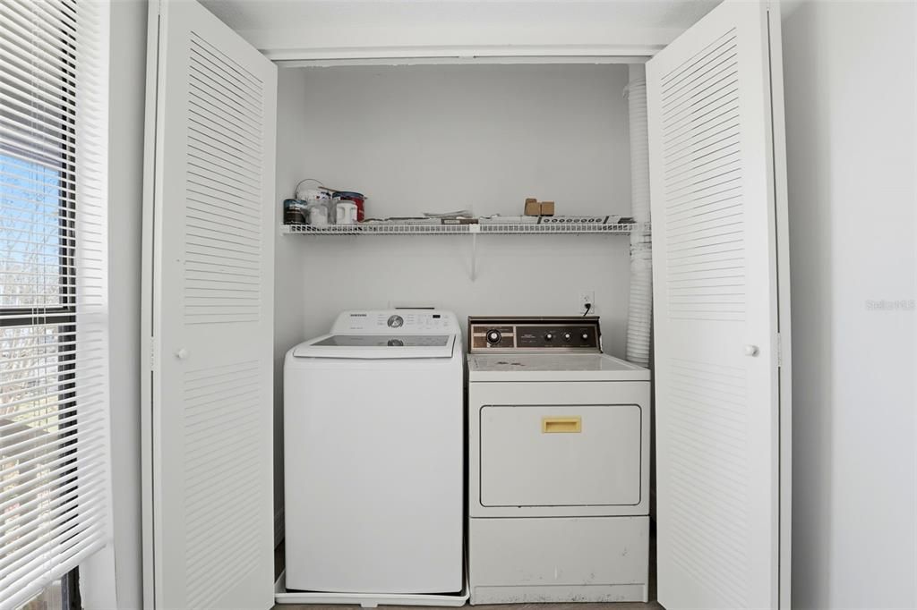 For Sale: $259,000 (2 beds, 2 baths, 1137 Square Feet)