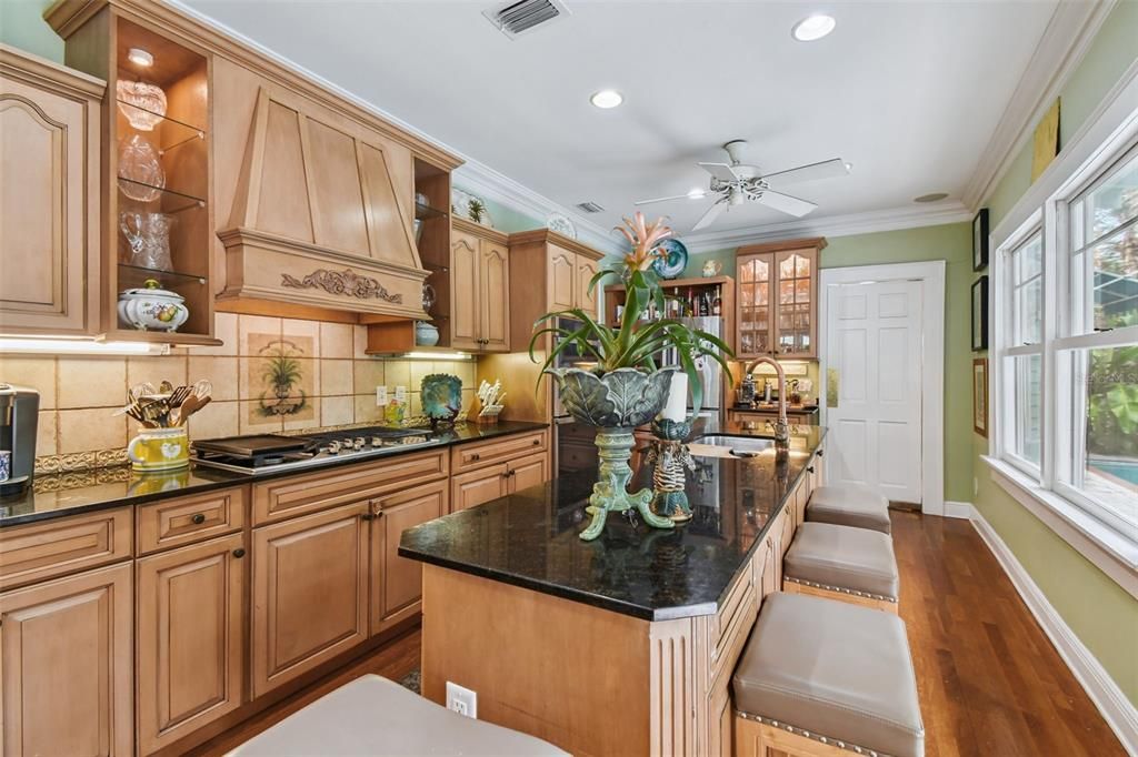 En Venta: $1,700,000 (2 camas, 2 baños, 2276 Pies cuadrados)