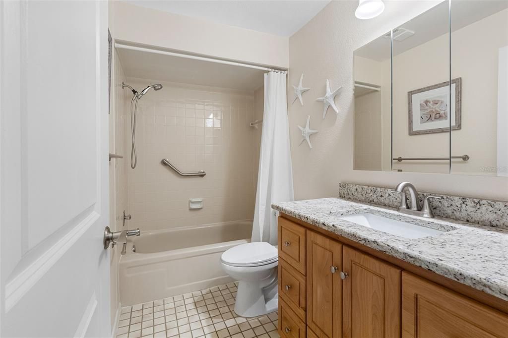 For Sale: $310,000 (3 beds, 2 baths, 1415 Square Feet)