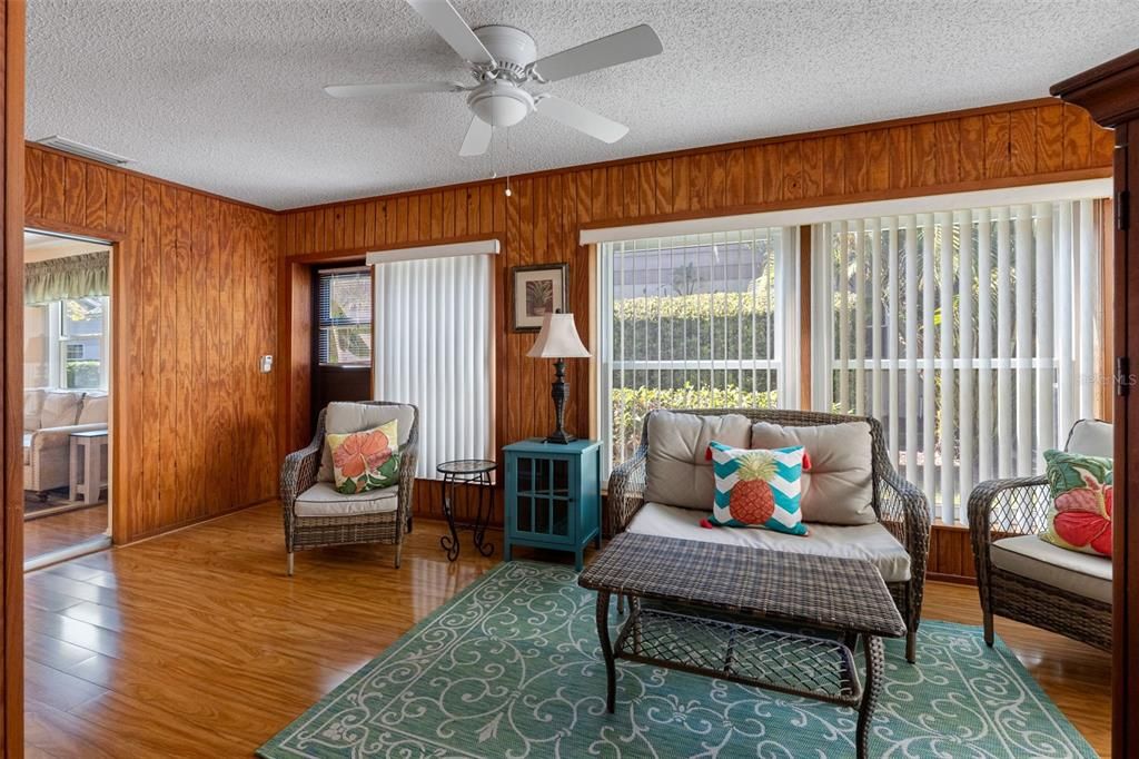 For Sale: $310,000 (3 beds, 2 baths, 1415 Square Feet)