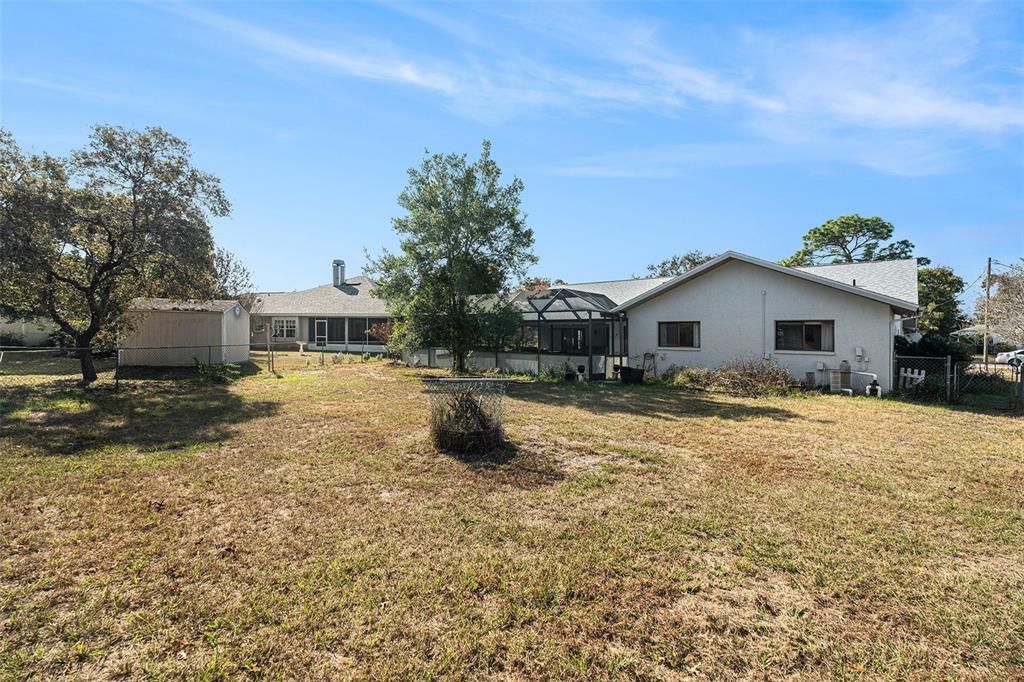 待售: $299,000 (4 贝兹, 2 浴室, 2138 平方英尺)