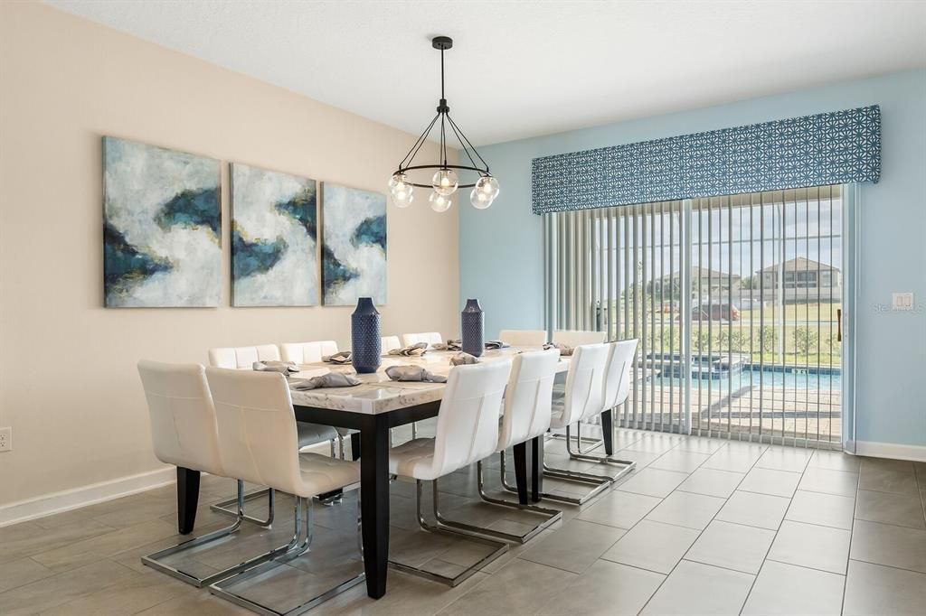 For Sale: $800,000 (7 beds, 5 baths, 4019 Square Feet)