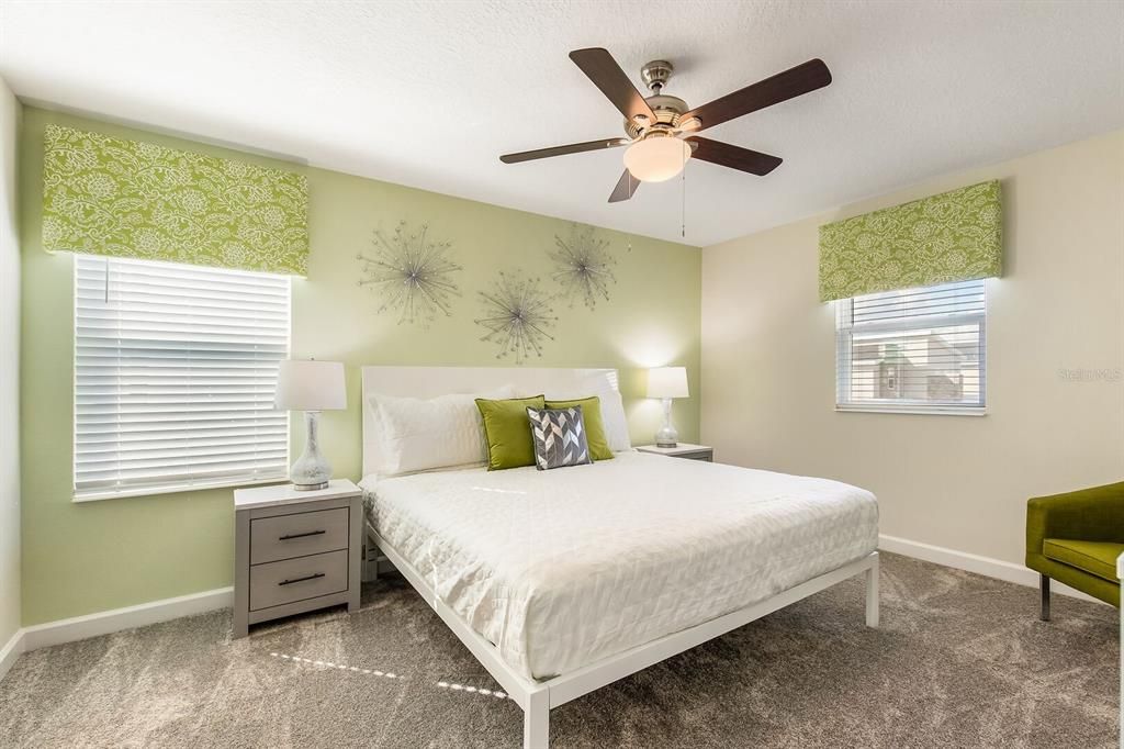 For Sale: $800,000 (7 beds, 5 baths, 4019 Square Feet)